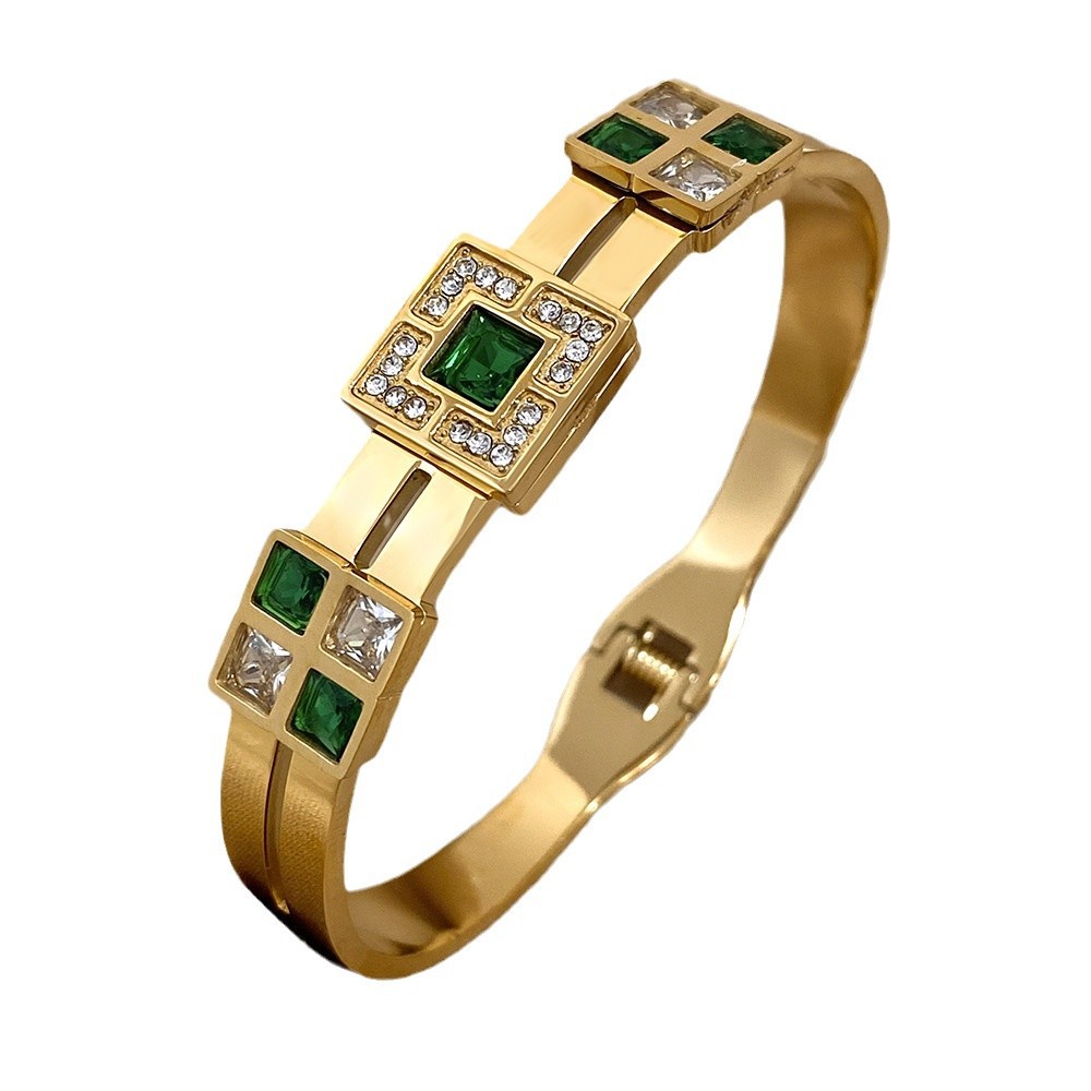 Niche Designer Fashion Jewelry For Women