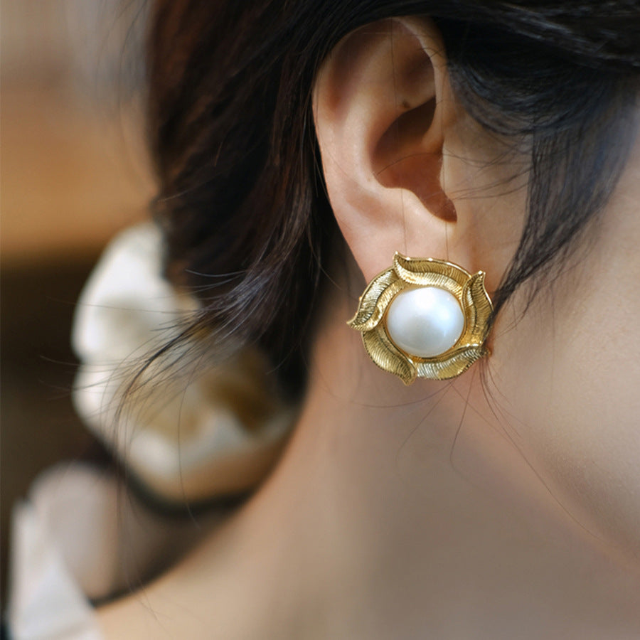 Silver Needle Tigers Eye Pearl Round Earrings