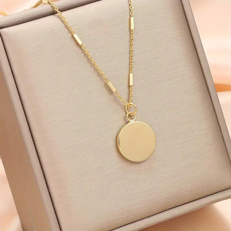 Stylish Womens Pendant Necklace Versatile Sweater Chain