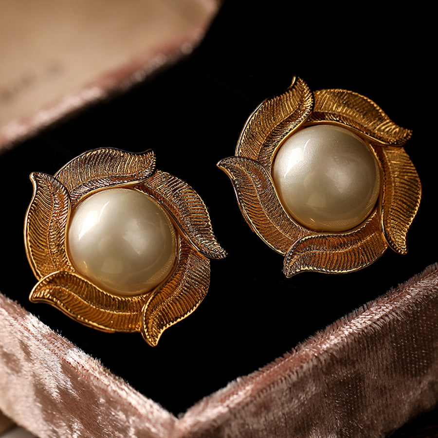 Silver Needle Tigers Eye Pearl Round Earrings