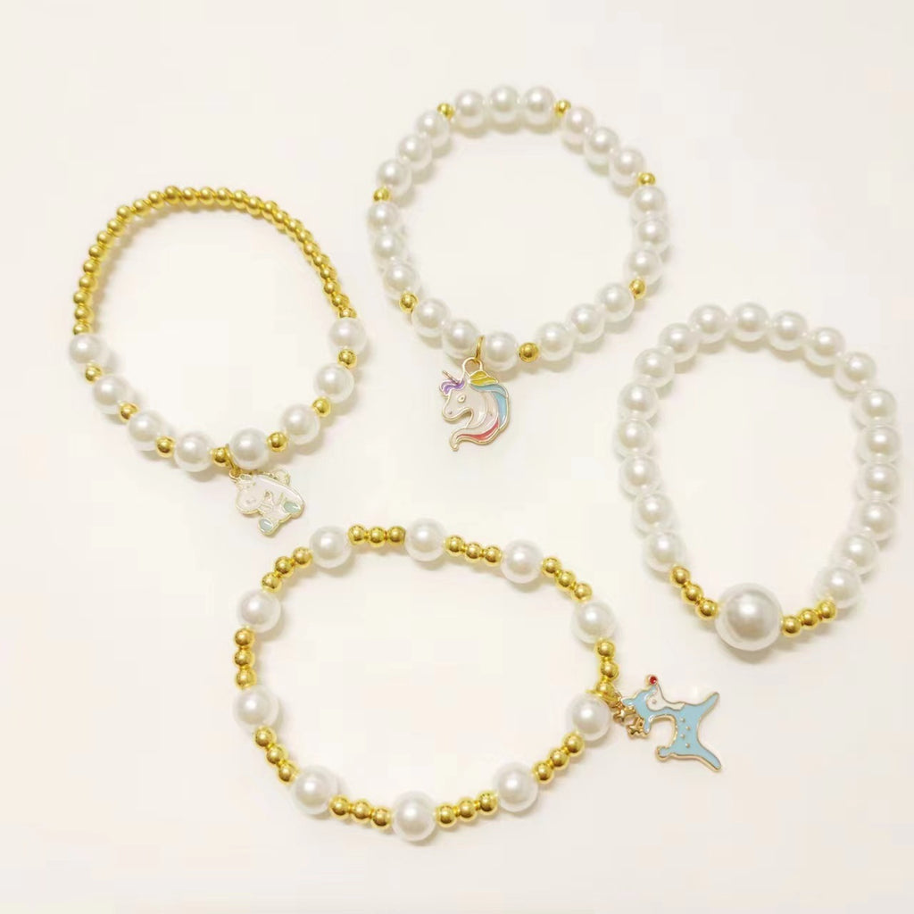 Pearl, Luxe-Looking Beaded Elk Pendant Bracelet