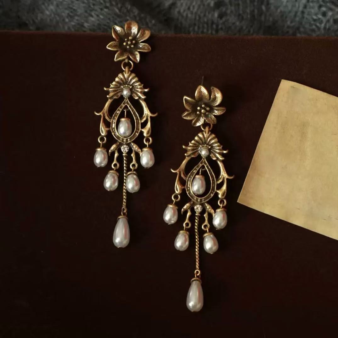 Flower Pearl Style Water Droplet Fringe Earrings